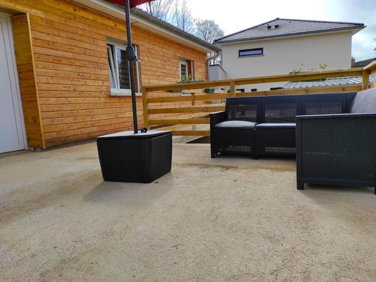 Cozy Holiday Home In Givonne Kültér fotó