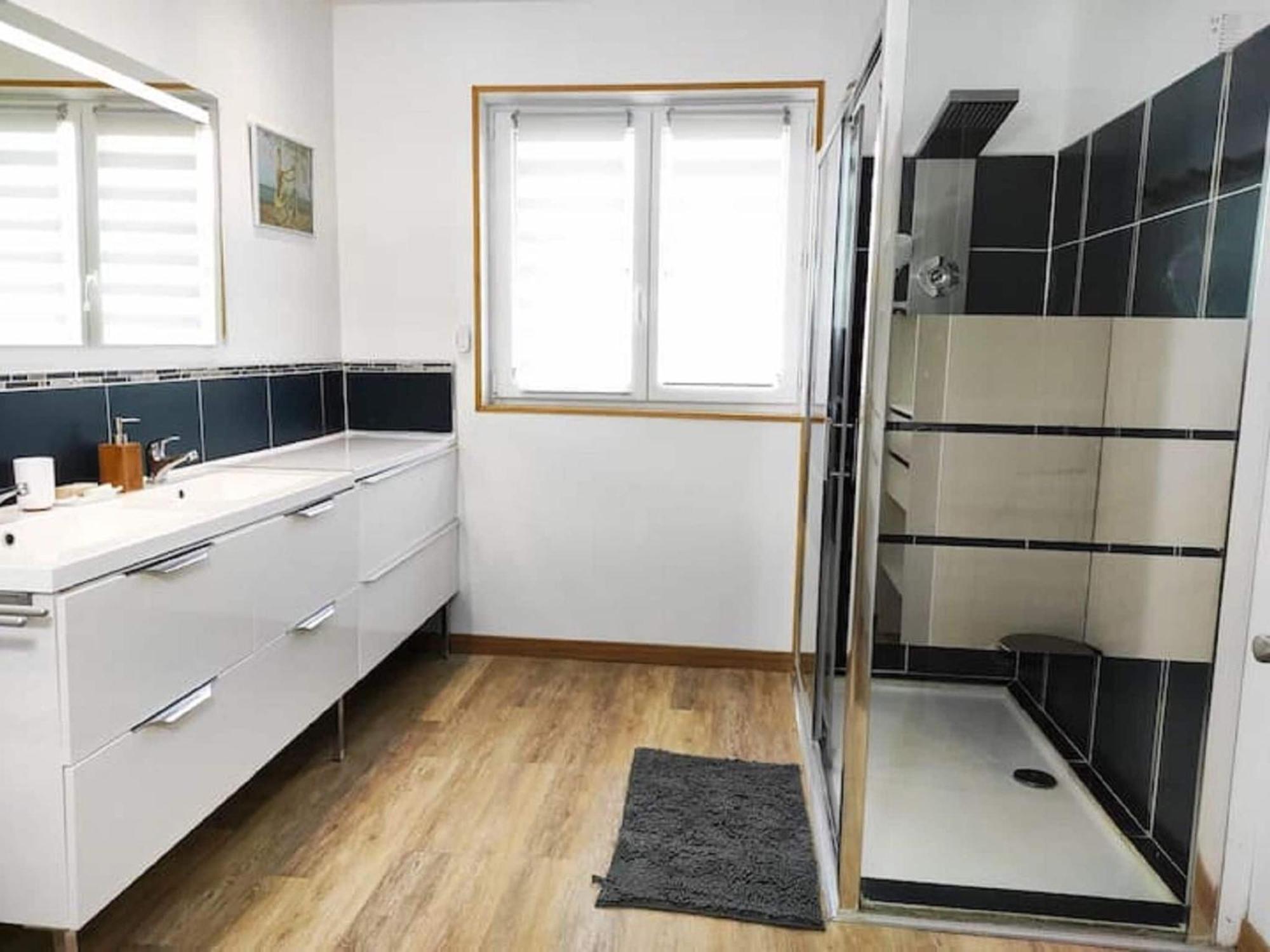 Cozy Holiday Home In Givonne Kültér fotó